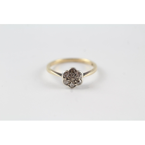 136 - 9ct gold diamond vintage daisy cluster ring (1.7g) Size  L 1/2