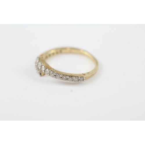 14 - 9ct gold vintage diamond set bypass ring (2.1g) Size  N