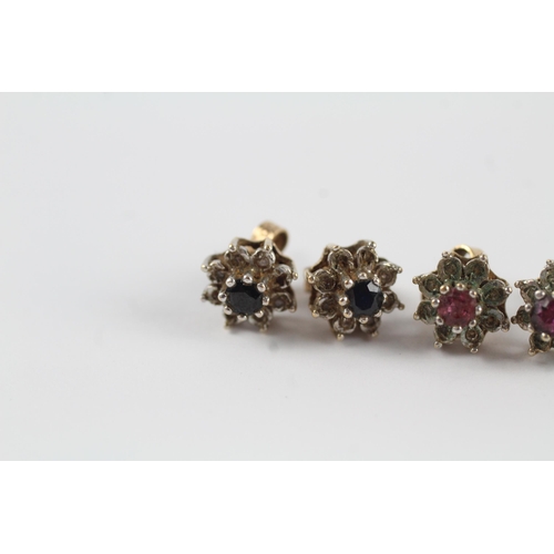 171 - 2 x 9ct gold diamond, sapphire & ruby cluster earrings (3.5g)