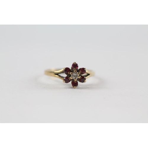 172 - 2 x 9ct gold diamond, ruby & synthetic ruby rings inc. chevron (3g) Size  J + N