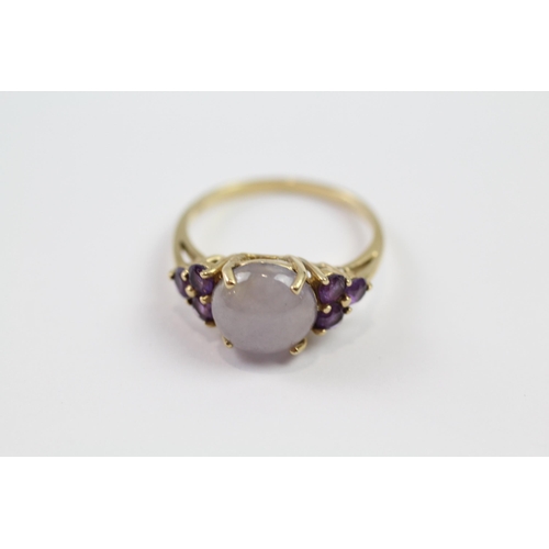 190 - 14ct gold jade & amethyst dress ring (3.2g) Size  Q