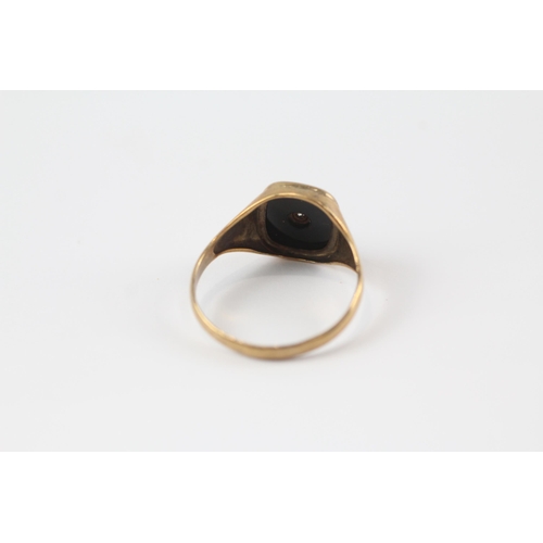 52 - 9ct gold antique onyx & diamond starburst ring (2.6g) Size  W
