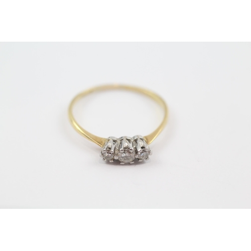 65 - 18ct gold antique cathedral set diamond trilogy ring (2.1g) Size  Q