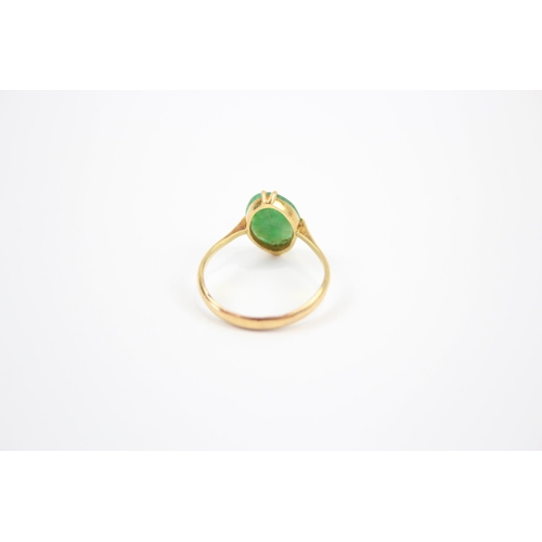 68 - 18ct gold vintage jade marquise ring (2.3g) Size  N AS SEEN