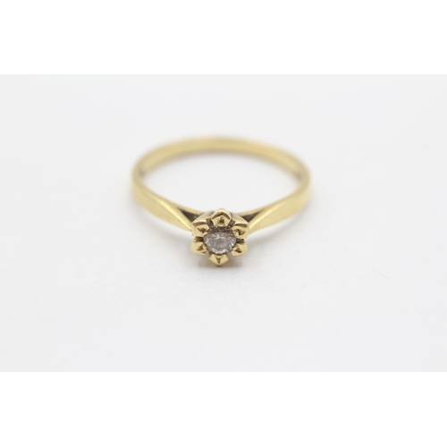 93 - 18ct Gold Vintage Round Brilliant Diamond Solitaire Ring (2.4g) Size  O