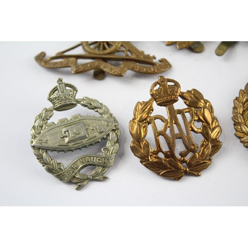 265 - 10 x Military Cap Badges Inc. S.A.S - Tank Regt. - York & Lancs Etc