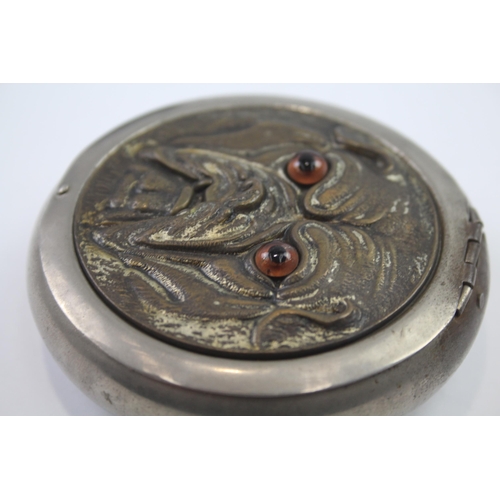 280 - Base-Metal novelty snuff box