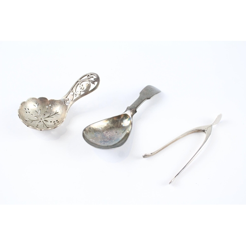 293 - 3 x .925 sterling caddy spoons & sugar nips