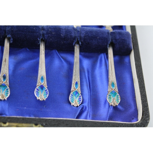 316 - 6  x liberty London art nouveau .925 sterling spoons w/ original case