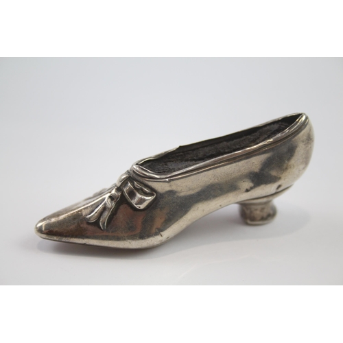 319 - .925 sterling novelty shoe pin cushion