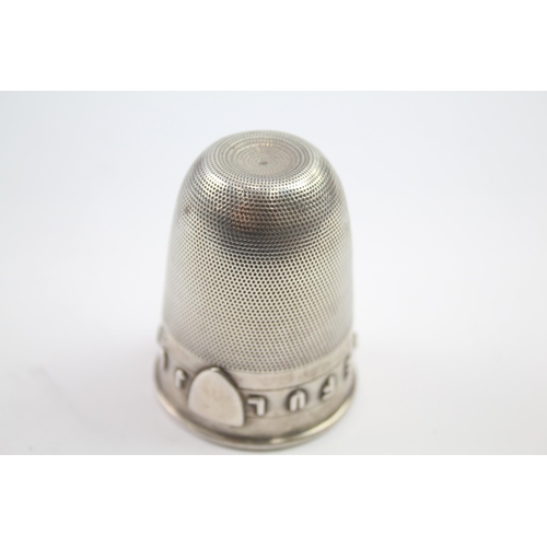 322 - .925 sterling novelty Victorian 'just a thimble' cup