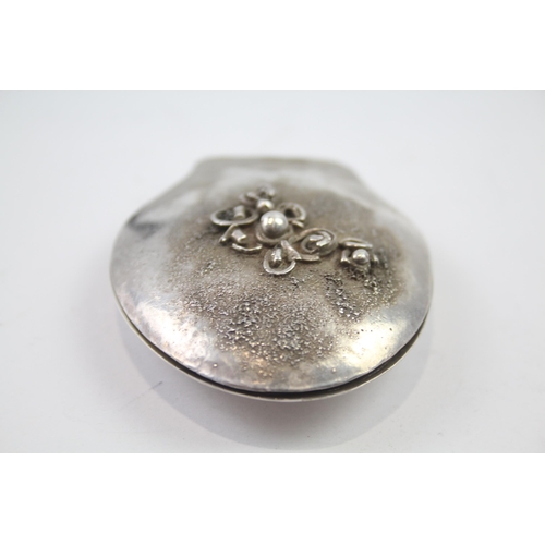 328 - .925 sterling novelty clam / pearl trinket