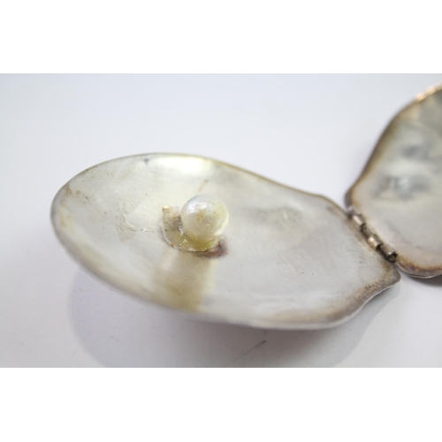 328 - .925 sterling novelty clam / pearl trinket