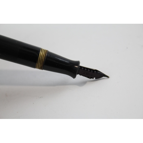 466 - Vintage MABIE TODD Swan Self Filler Black FOUNTAIN PEN w/ 14ct Gold Nib WRITING