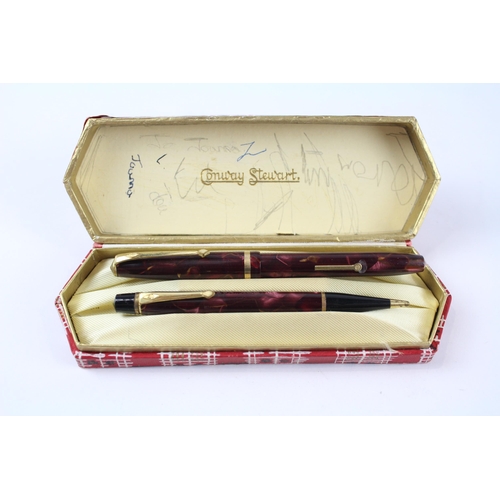 473 - Vintage CONWAY STEWART 12 Burgundy Fountain Pen w/ 14ct Gold Nib WRITING