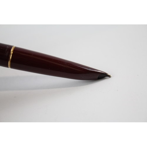 474 - Vintage PARKER 61 Burgundy Fountain Pen w/ 14ct Nib, Gold Plate Nib WRITING