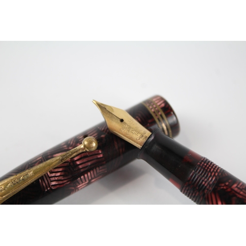 476 - Vintage PARKER Vaccumatic Burgundy Fountain Pen w/ 14ct Gold Nib WRITING