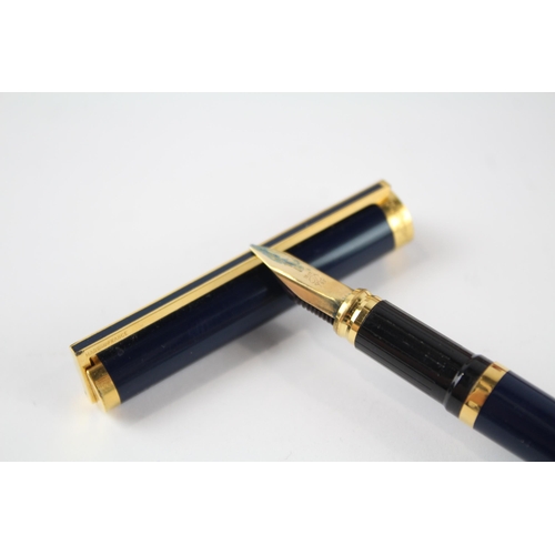 481 - Vintage S.T DUPONT Navy Lacquer Fountain Pen w/ 18ct Gold Nib WRITING Boxed