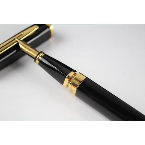 495 - WATERMAN Black Lacquer Fountain Pen w/ 18ct Gold Nib WRITING Boxed