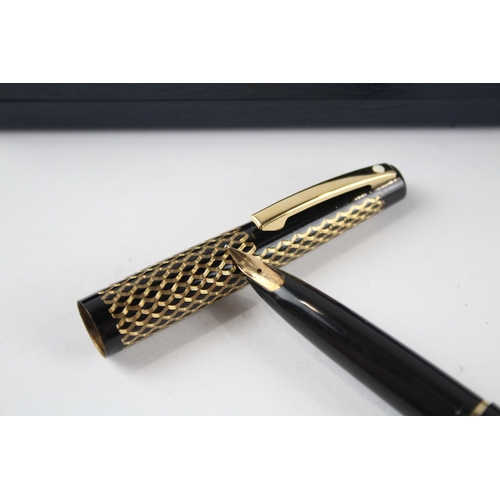 499 - Sheaffer Lady Sheaffer Fountain Pen Vintage Black Casing 14ct Gold Nib Writing