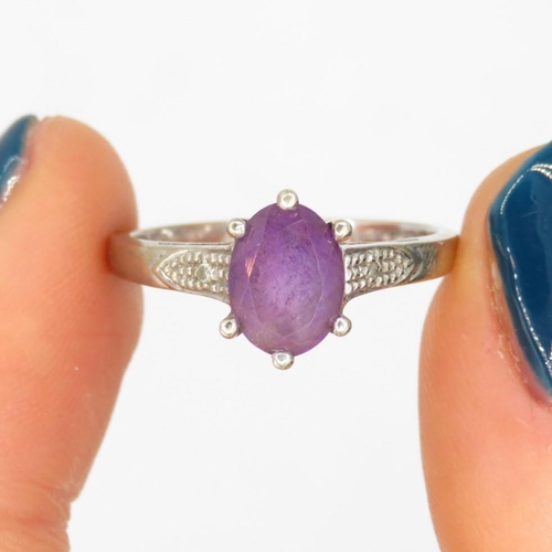 30 - 9ct white gold vintage amethyst solitaire ring (2.1g) Size  N
