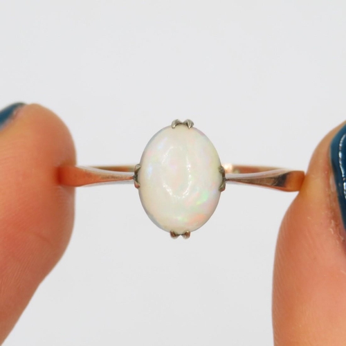 48 - 9ct gold antique claw set opal dress ring (1.8g) Size  Q 1/2
