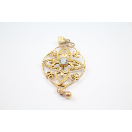 103 - 9ct gold antique blue paste openwork pendant (2.6g) Size  N