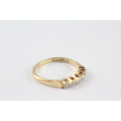 125 - 9ct gold 0.25ct diamond half eternity ring (2.2g) Size  P