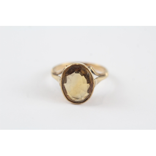 129 - 9ct gold citrine dress ring (3.2g) Size  L