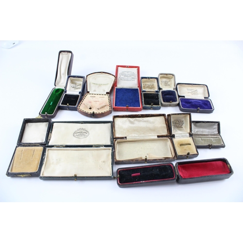 192 - A collection of antique jewellery boxes