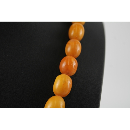 194 - True vintage Bakelite graduated necklace 50g