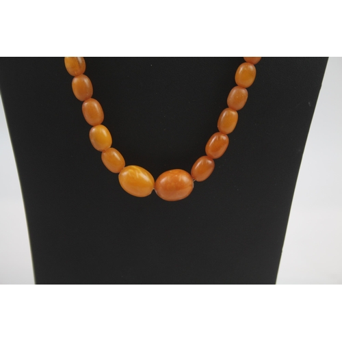 196 - Bakelite graduated necklace. 30g