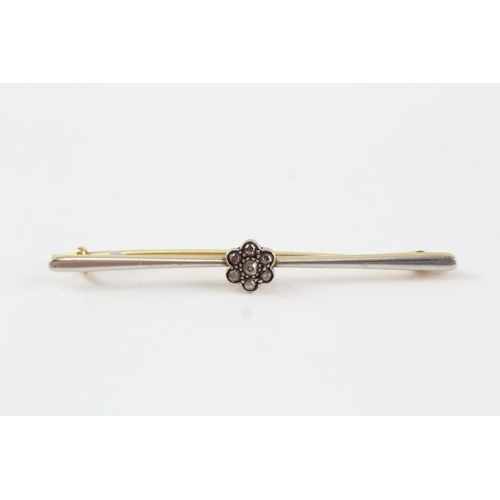 70 - 15ct gold & platinum old cut diamond floral cluster bar brooch (3.5g)