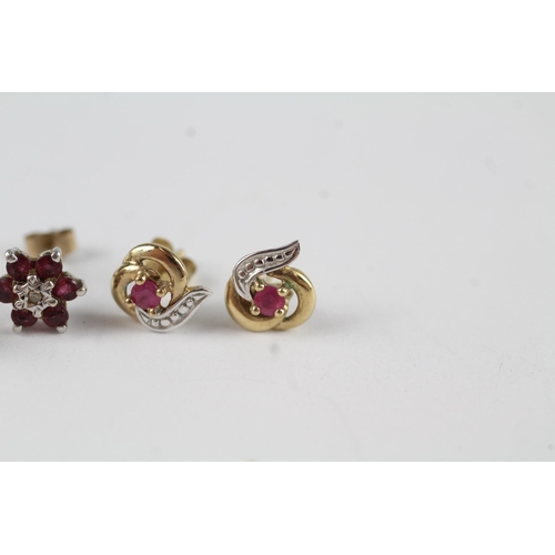 95 - 2 x 9ct gold diamond & ruby stud earrings (1.8g)