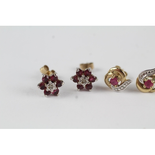 95 - 2 x 9ct gold diamond & ruby stud earrings (1.8g)