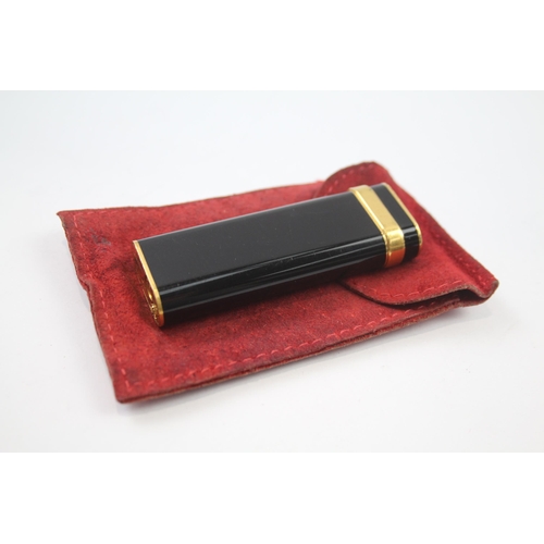 251 - CARIER Paris Gold Plated & Black Lacquer Cigarette Lighter - J87403T