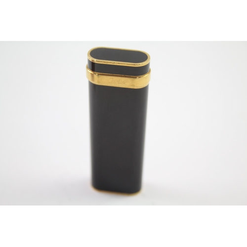 251 - CARIER Paris Gold Plated & Black Lacquer Cigarette Lighter - J87403T