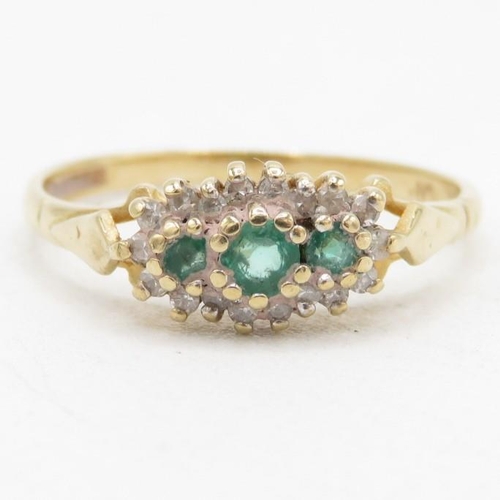 122 - 9ct gold emerald & diamond dress ring (1.5g) Size  O