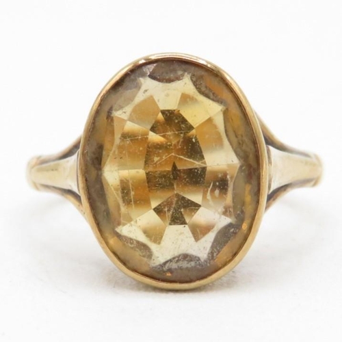 129 - 9ct gold citrine dress ring (3.2g) Size  L