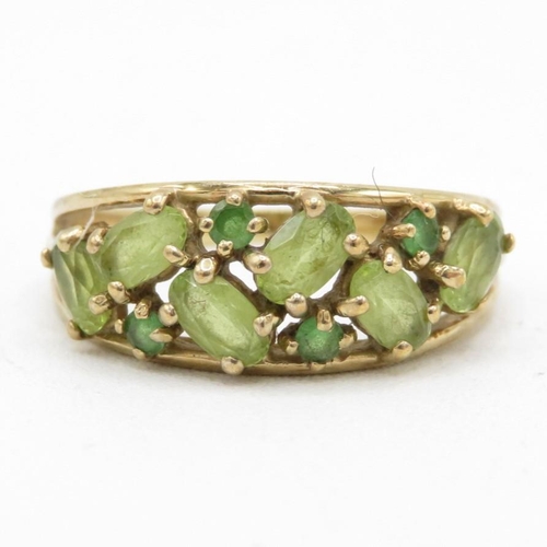 145 - 9ct gold peridot & green gem cluster ring (3.2g) Size  S