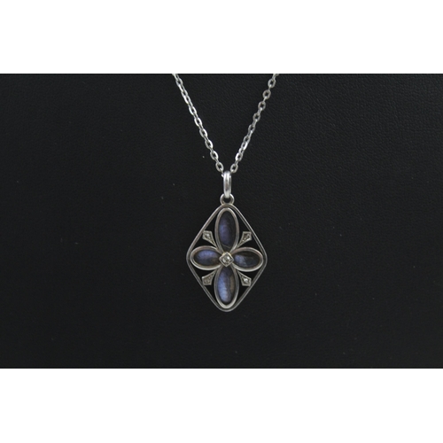 175 - Silver enamel necklace set with Diamonds