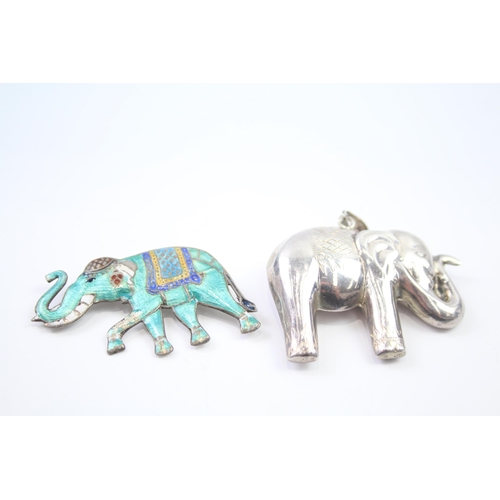 191 - Silver elephant brooch and pendant including Siam