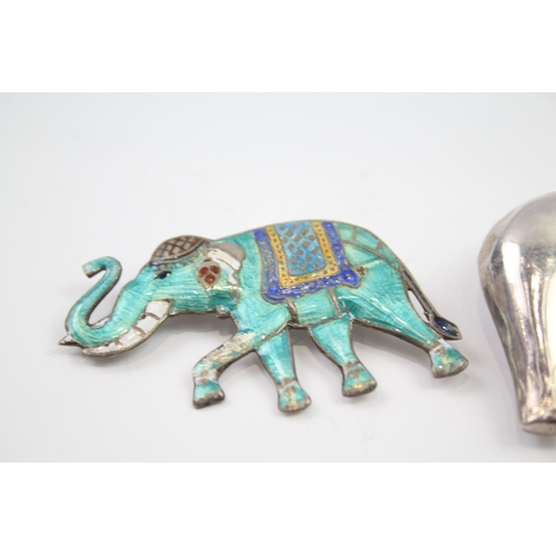 191 - Silver elephant brooch and pendant including Siam