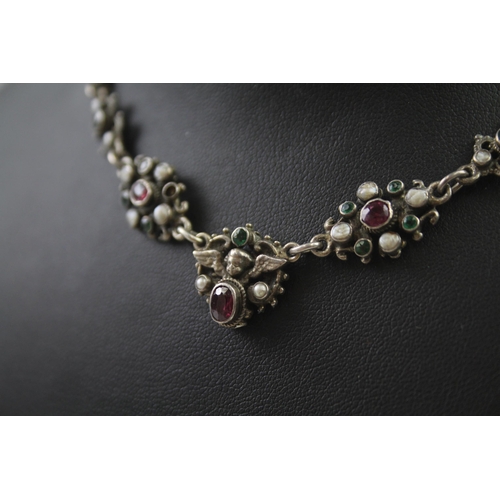 213 - Silver antique necklace set with gemstones