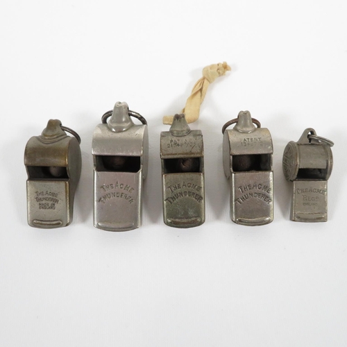 278 - 5x Whistles