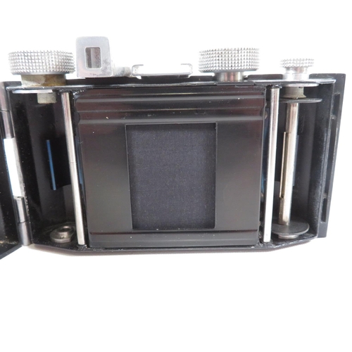 291 - Derlux Gullus Aluminium Camera