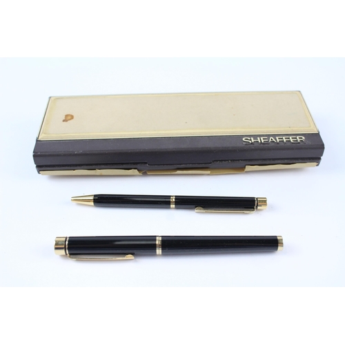 422 - Vintage SHEAFFER Targa Black Lacquer Fountain Pen w/ 14ct Gold Nib, Ballpoint