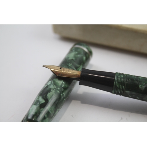 427 - Vintage CONWAY STEWART 75 Green FOUNTAIN PEN w/ 14ct Nib WRITING Boxed