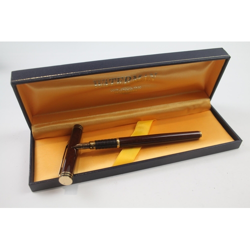 434 - Vintage WATERMAN Ideal Burgundy Fountain Pen w/ 18ct Gold Nib WRITING Boxed