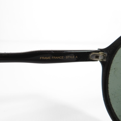 332 - 4x Pairs Ray Ban Sunglasses etched BL and 1x Pair Ray Ban Glasses etched RB